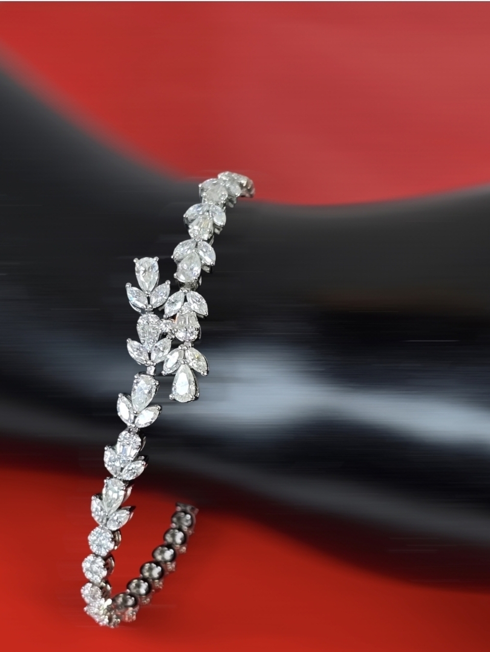 925 Sterling Silver Bracelet 7.5" with Genuine Moissanite Gemstones.